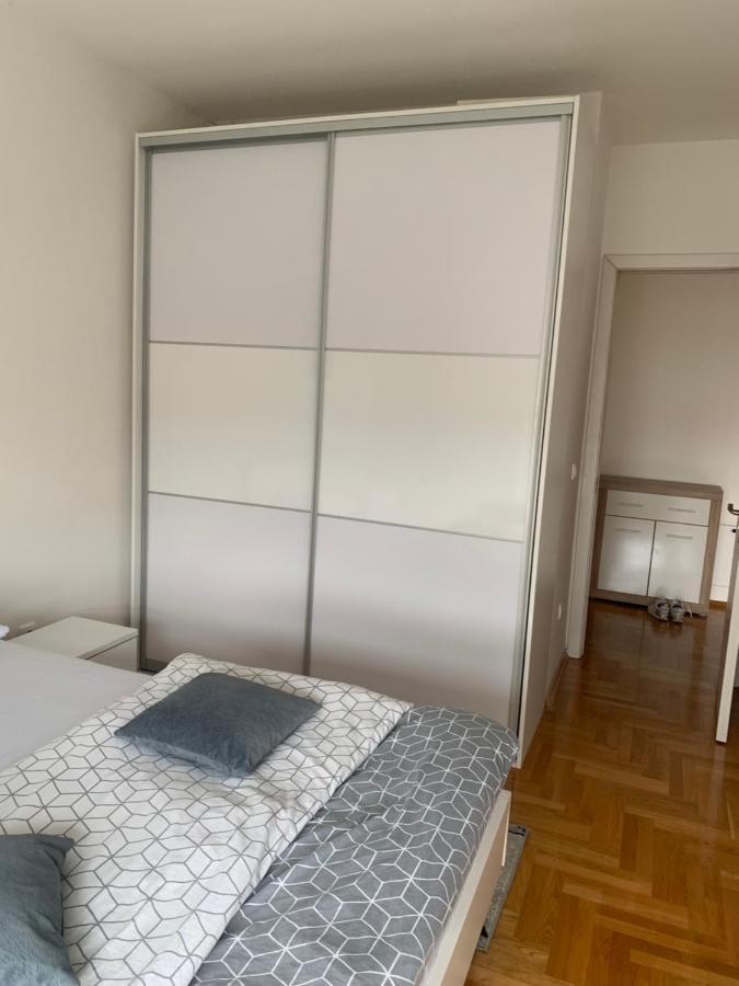 Stan na dan Bella Apartment Banja Luka Bagian luar foto
