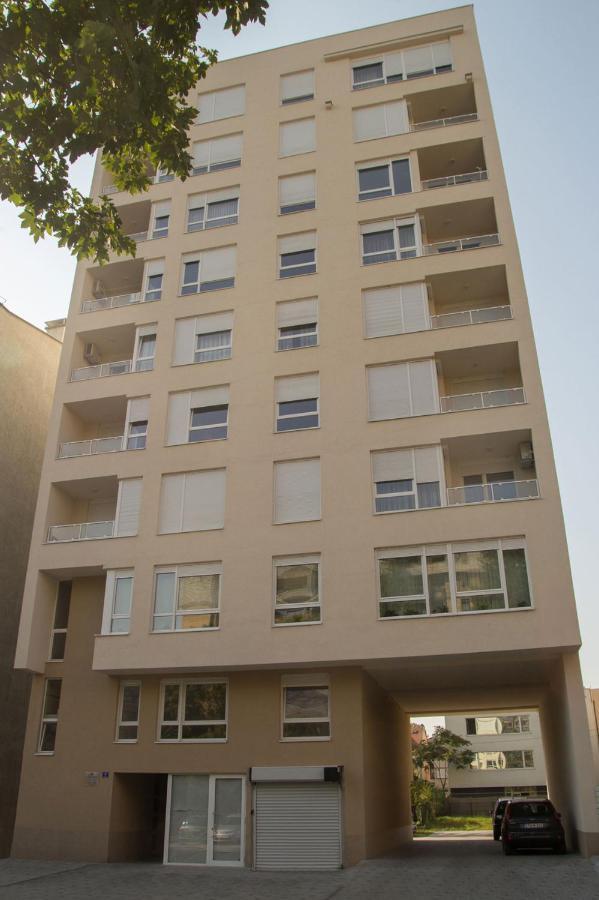Stan na dan Bella Apartment Banja Luka Bagian luar foto